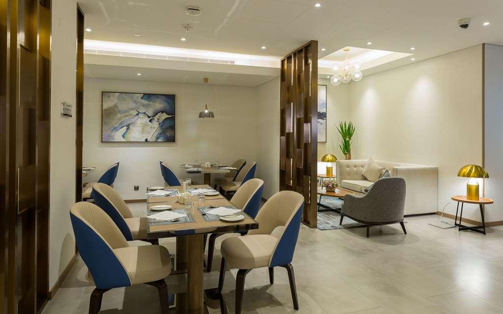 Comfort Hotel Jeddah King Road Екстериор снимка
