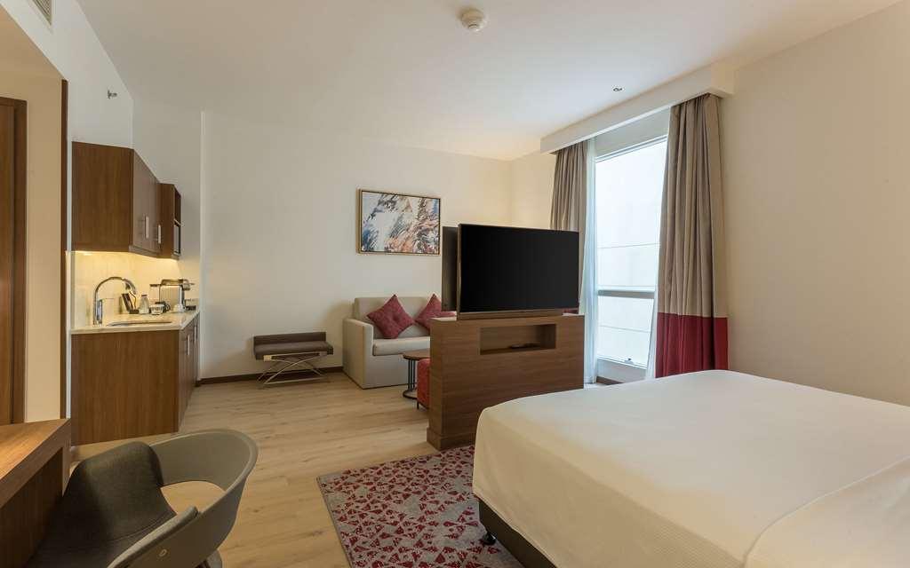 Comfort Hotel Jeddah King Road Стая снимка