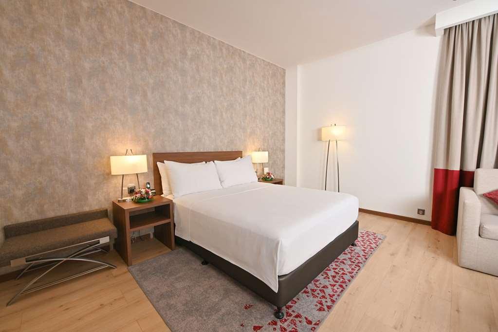 Comfort Hotel Jeddah King Road Стая снимка
