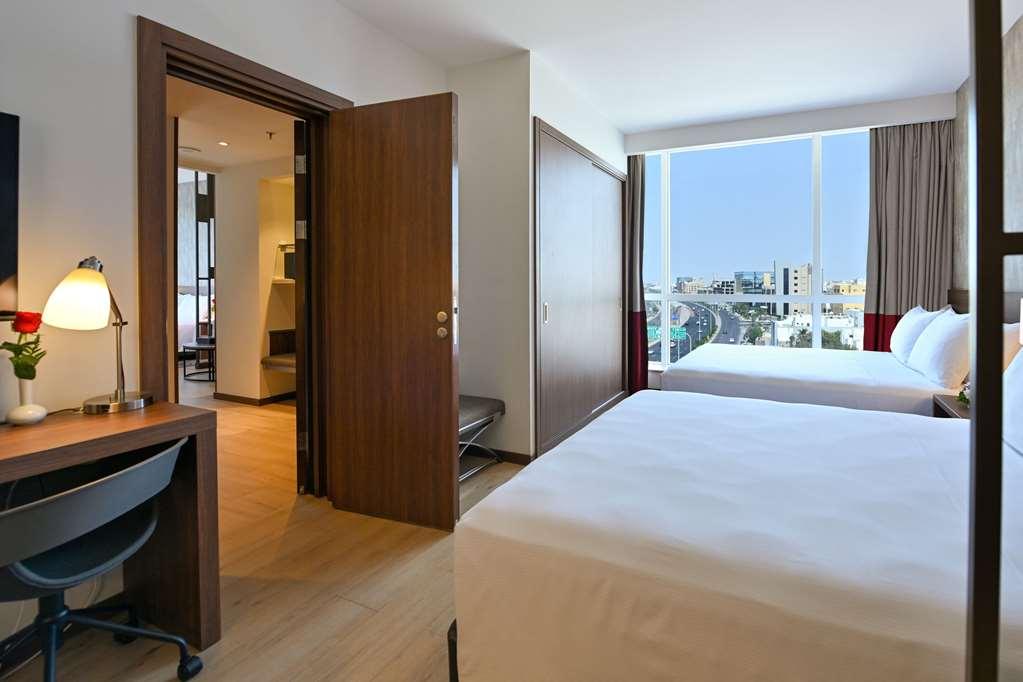 Comfort Hotel Jeddah King Road Стая снимка